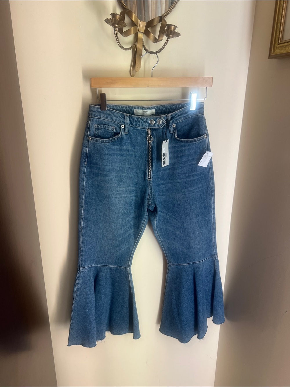 Unknown Brand Blue Ruffle Hem Women’s Jeans